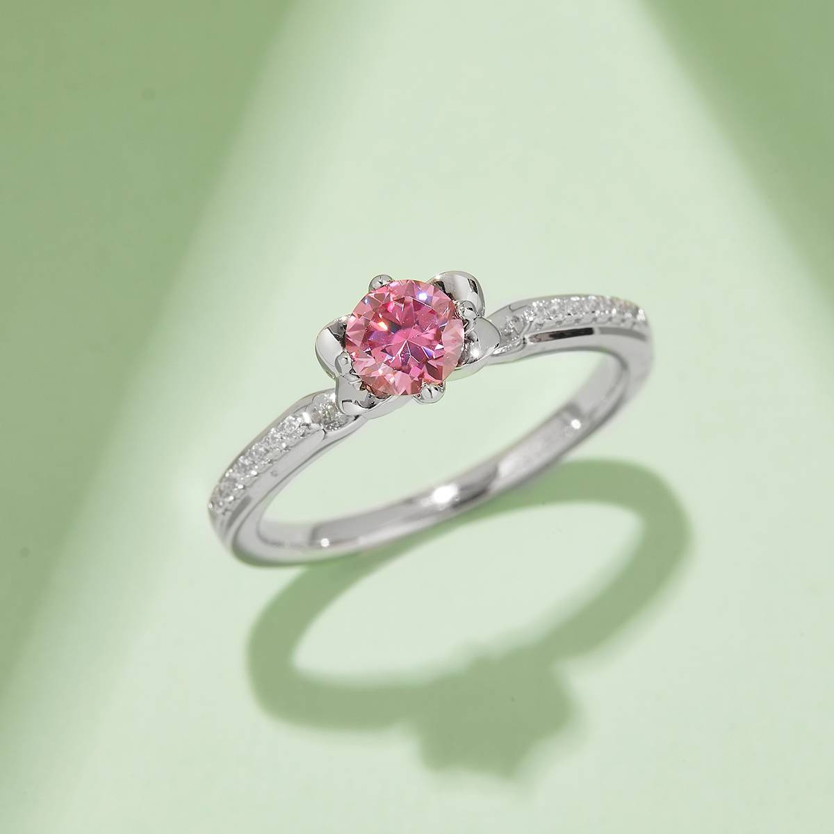 Micro inlaid Tang Yan's S925 silver plated platinum Moissanite women's ring 50 points D-grade